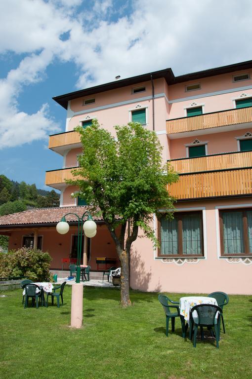 Albergo Italia Мольвено Екстер'єр фото