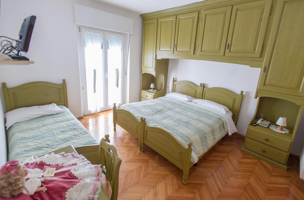 Albergo Italia Мольвено Номер фото